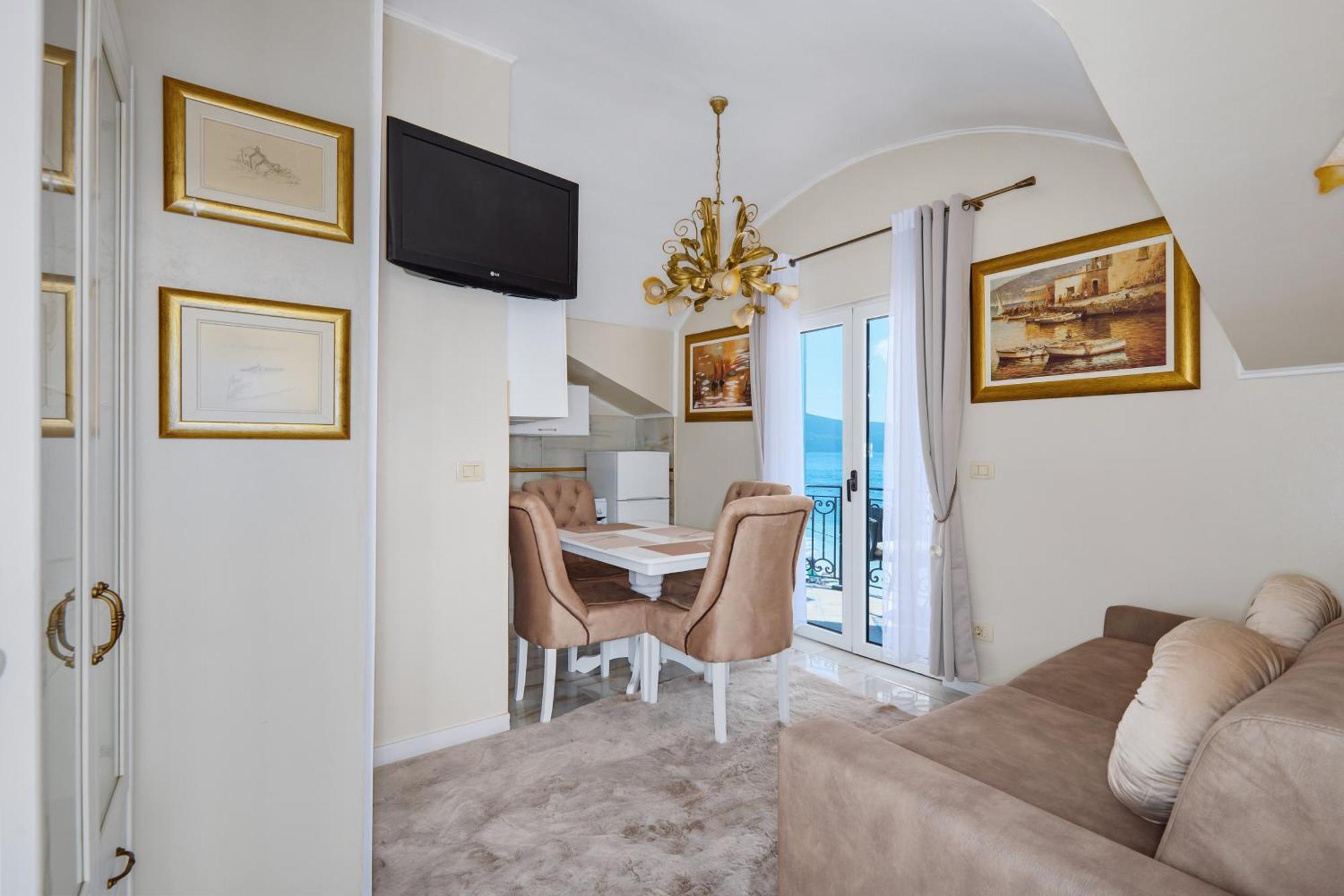Apartment Villa Marija Tivat Buitenkant foto