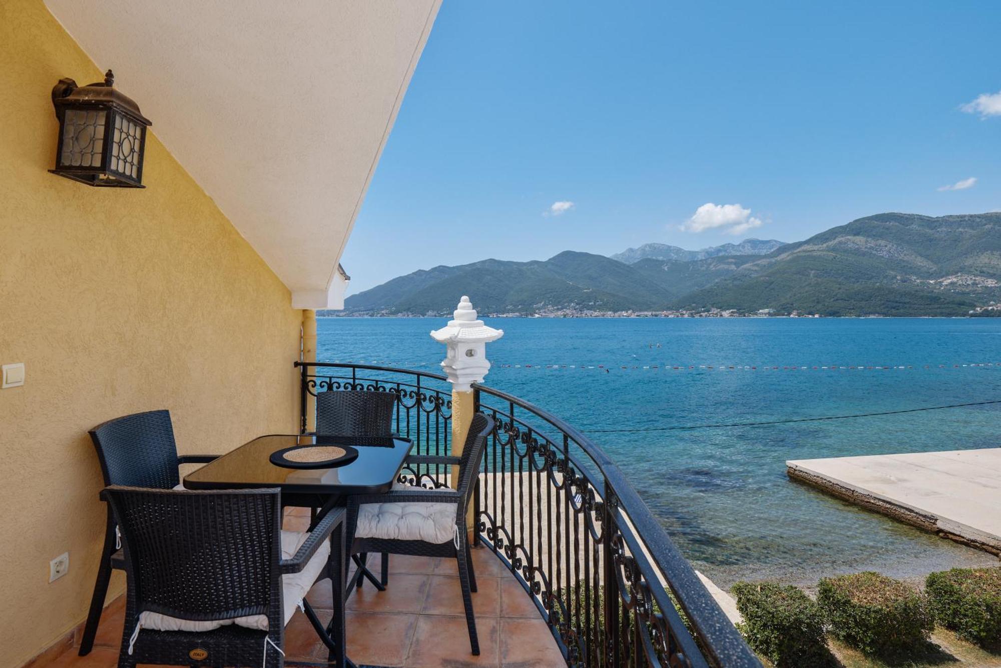Apartment Villa Marija Tivat Buitenkant foto