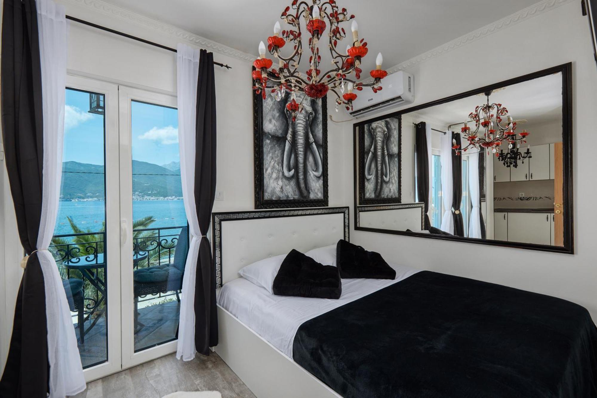Apartment Villa Marija Tivat Buitenkant foto