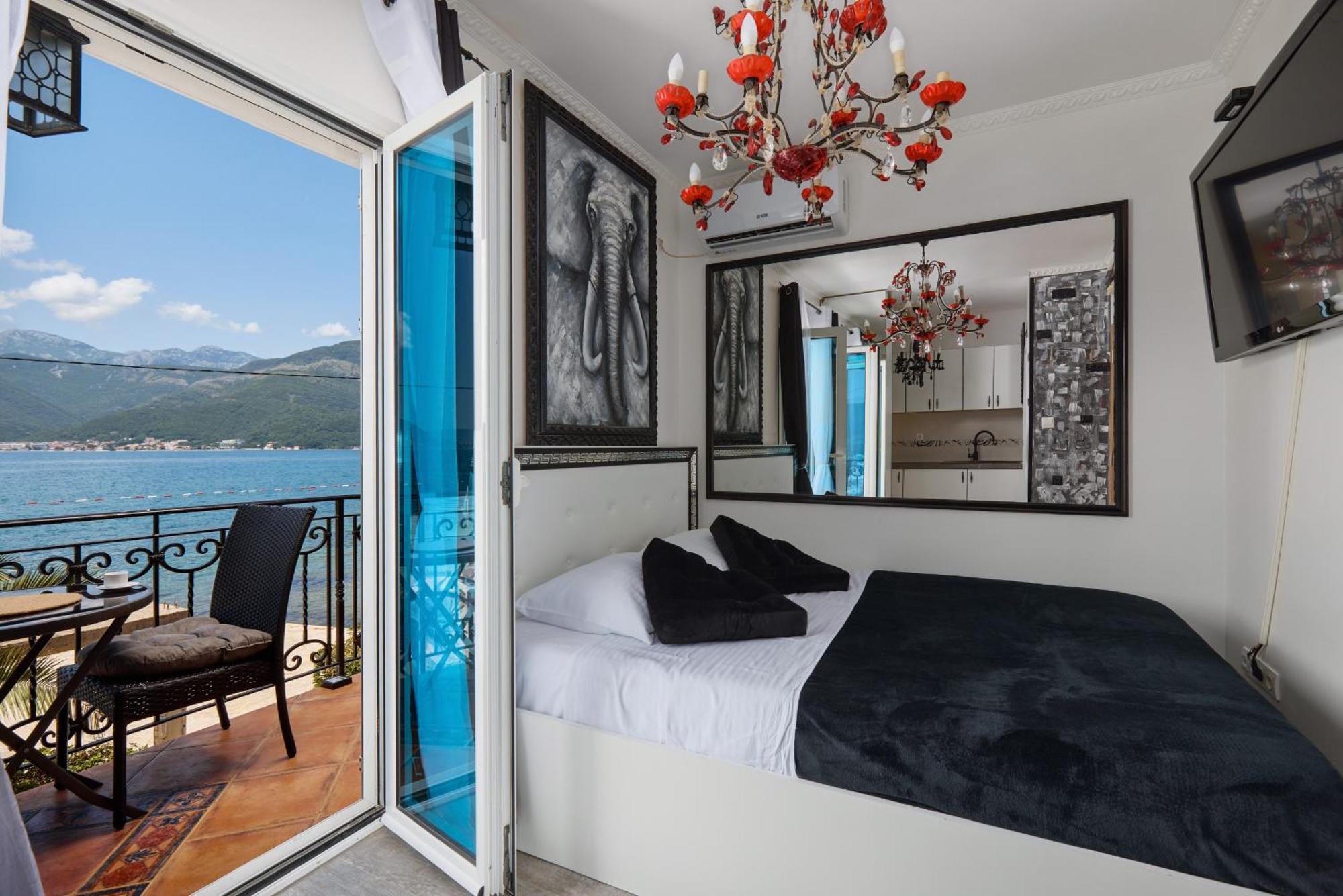 Apartment Villa Marija Tivat Buitenkant foto