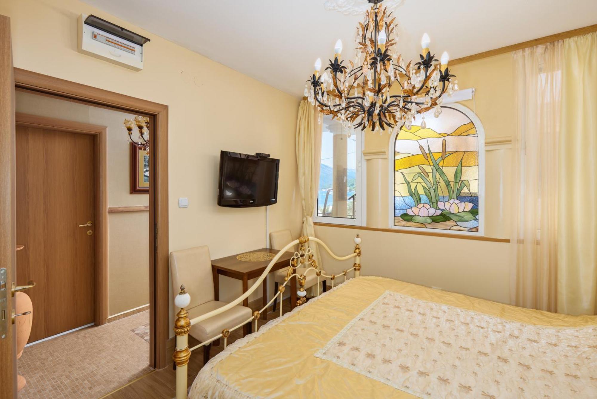 Apartment Villa Marija Tivat Buitenkant foto
