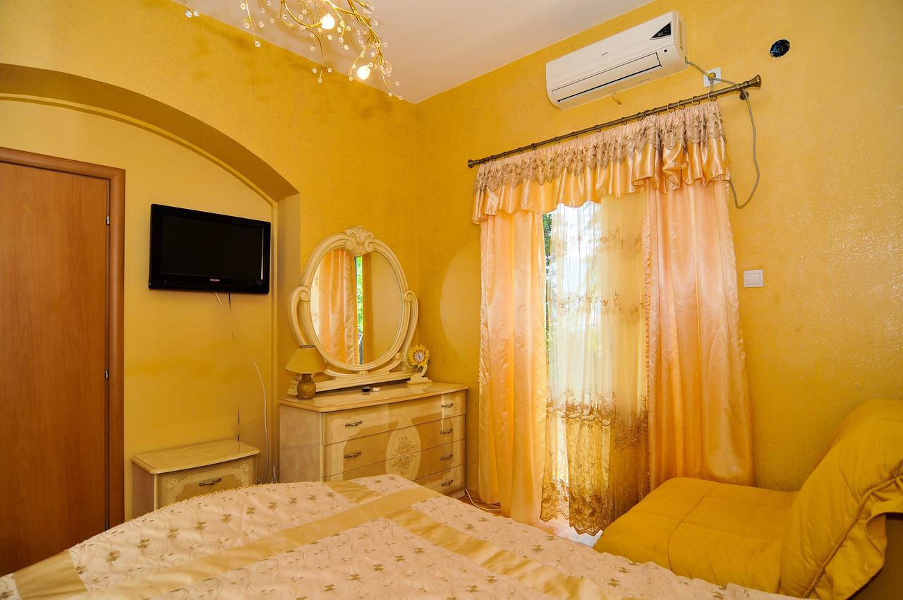 Apartment Villa Marija Tivat Buitenkant foto